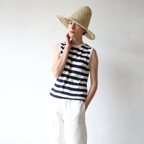 Apuntob Silk Knit Sleeveless Pullover - Meringue/Abyss