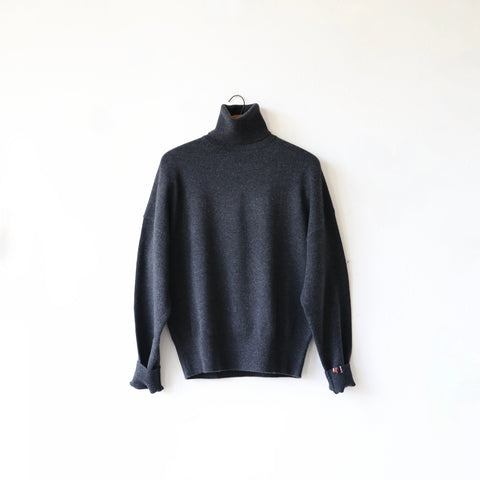 Extreme Cashmere Jill Turtleneck - Charcoal