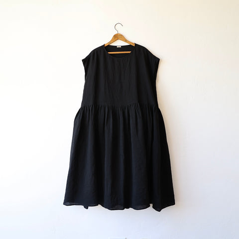 Apuntob Easy Linen Dress - Black