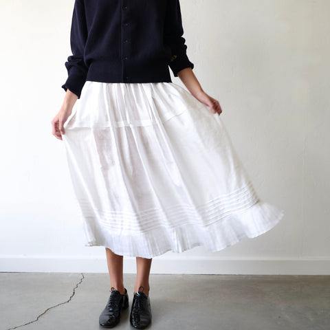 Bunon Flutter Skirt - White