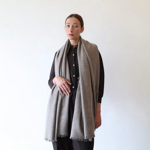 Makié Felted Oversized Cashmere Scarf - Sand