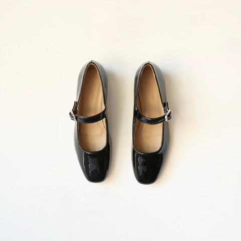 Le Monde Beryl Mary Janes - Black Patent