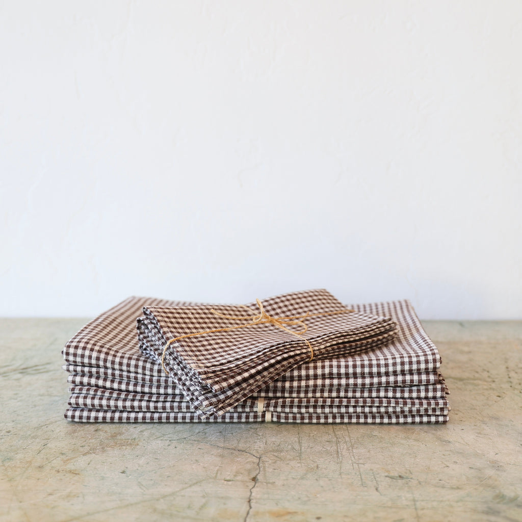 Fog Linen Tablecloths and Napkin Sets - Small Brown Gingham