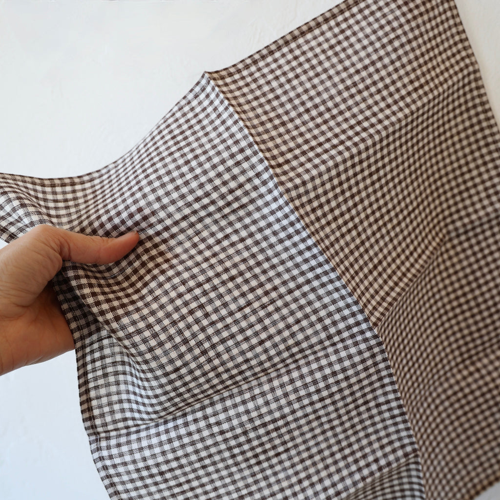 Fog Linen Tablecloths and Napkin Sets - Small Brown Gingham