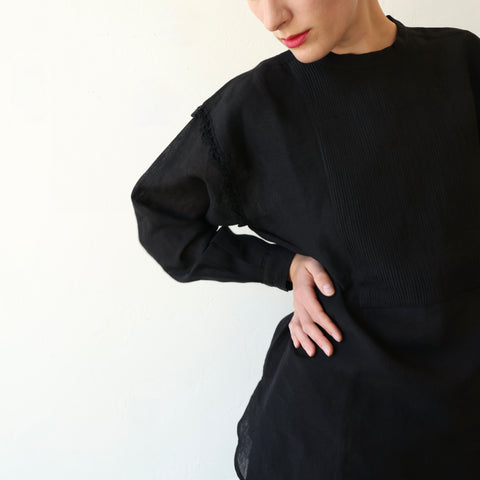 Bunon Pin Tuck Bib Linen Blouse - Black