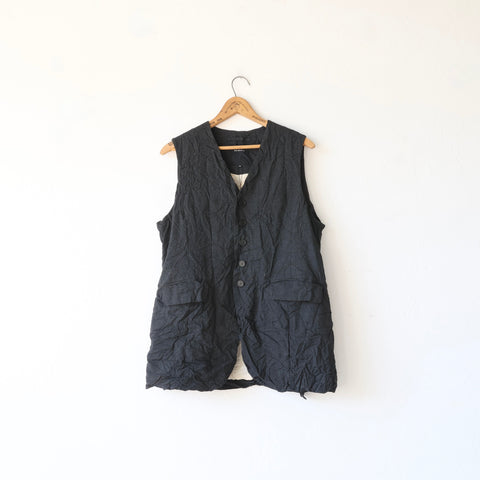 Pas de Calais Crinkle Vest - Charcoal