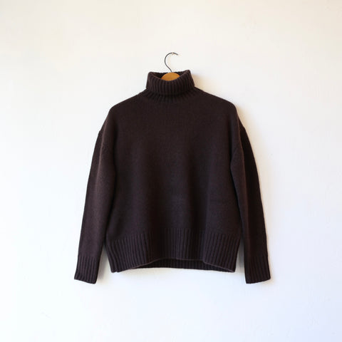 Makié Cashmere Turtleneck Sweater - Coffee