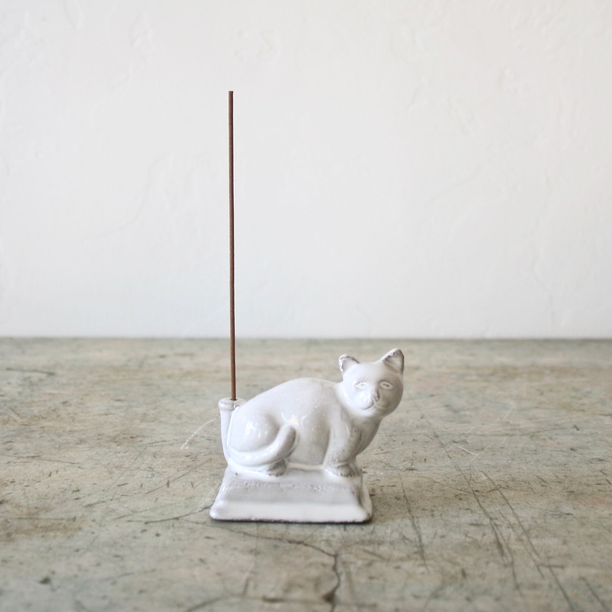 Astier de Villatte Incense Holder - Cat | Bon