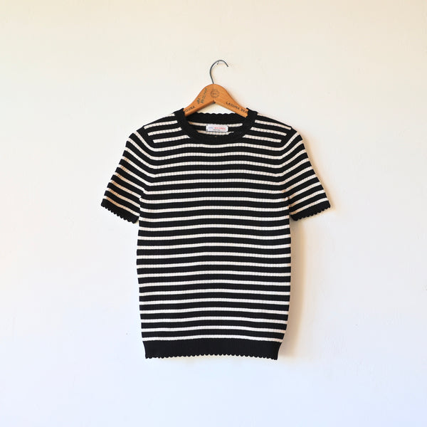 Une Heures Italian Silk Scallop Short Sleeve - Noir/Perle Stripe | Bon