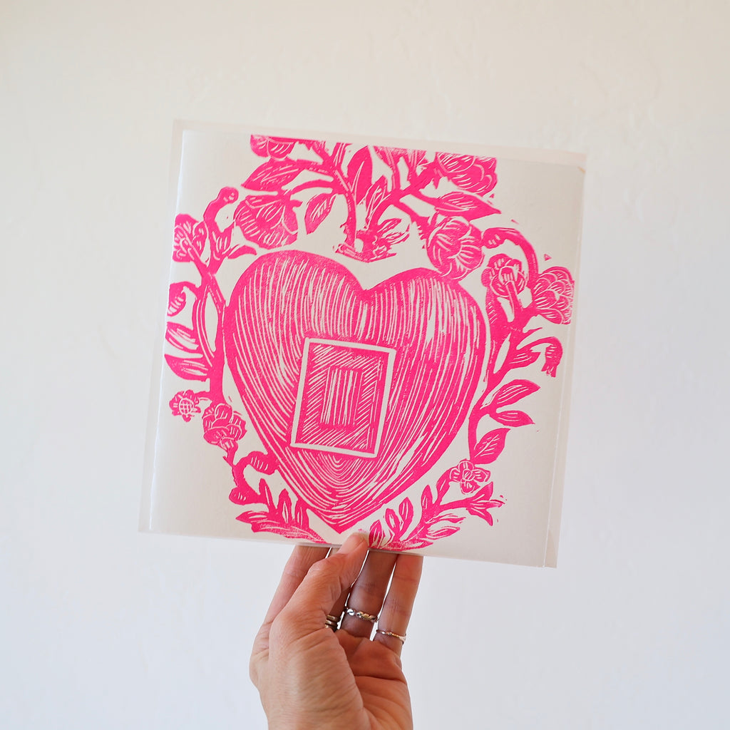 Minnieolga Heart Floral Card
